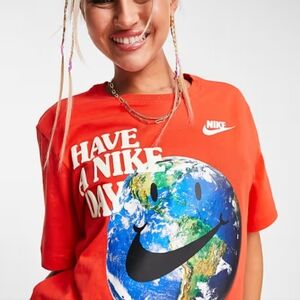 Nike Statement Have A Nice Day Boyfriend Short Sleeve Tee
